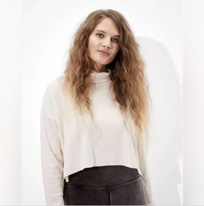 American Eagle Waffle Knit Cropped Turtleneck XS